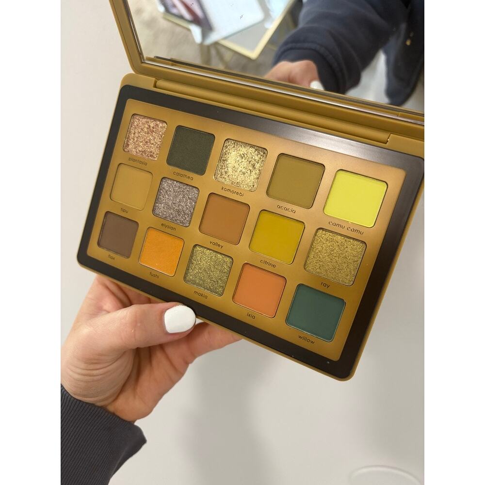 Natasha Denona Yucca Eyeshadow Palette - Picture 3 of 4